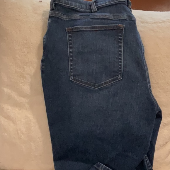 BOGO Ladies’ Duluth Trading Co. blue jeans 16 X 31 comfort fit. GREAT CONDITION - Picture 6 of 7